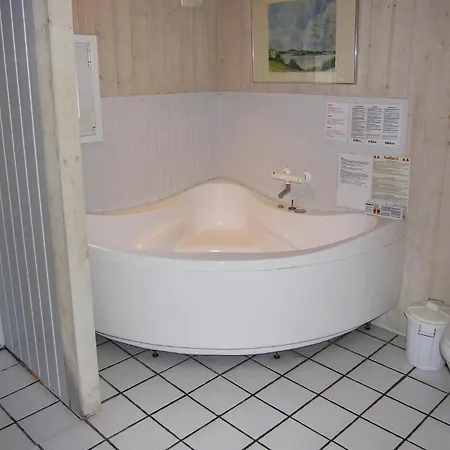 Incredibile Casa A Humble Con Sauna Nordenbro Vesteregn